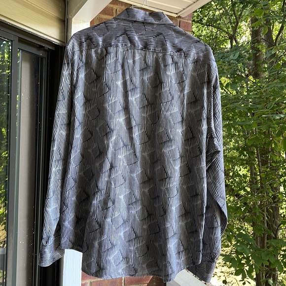 Robert Graham Size 2XL LE - Picture 3 of 4